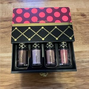 Mac pigment set